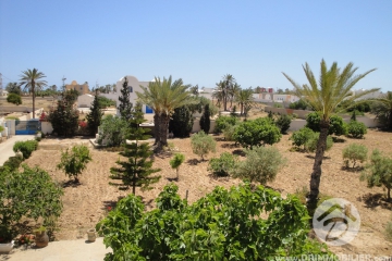 V 018 -                            Sale
                           Villa Meublé Djerba